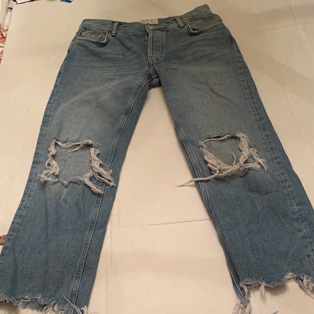 We the Free Maggie distressed crop jeans size 26